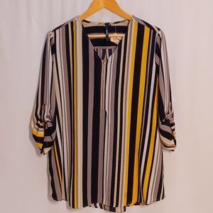 Shirt, Cathy size L Black, white and yellow long sleeve with vertical strips